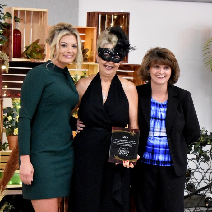 OKEECHOBEE – Mixon Real Estate received the MVP Award at the Chamber of Commerce of Okeechobee County Business of the Year Awards on Oct. 23. [Photo by Judy Throop Photography, Courtesy Chamber of Commerce of Okeechobee County]